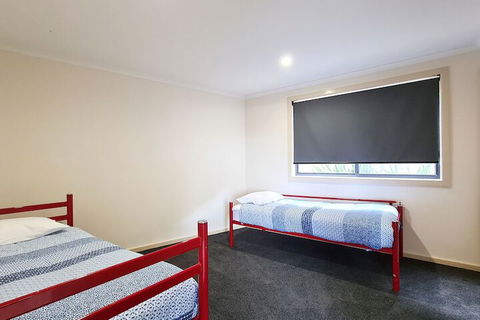 A Vista, Townhouse 1 - Dalby Accommodation 6