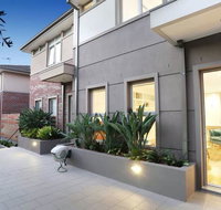 Kew Luxurious Townhouse - Dalby Accommodation