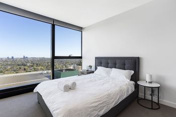 Nest At The Hill - Dalby Accommodation 2