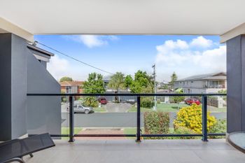Paradise At The Point - Dalby Accommodation 4