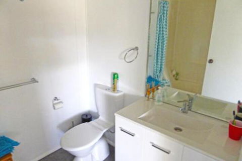 The Relax Shack At Culburra Beach Sleeps 7 - Dalby Accommodation 6