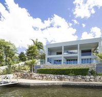 Gold Coast Luxury Waterfront House - Dalby Accommodation
