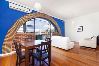 Stylish Inner City Apartment - Dalby Accommodation 3