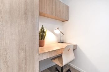 Executive Two Bedroom City Apartment With Views - Dalby Accommodation 4