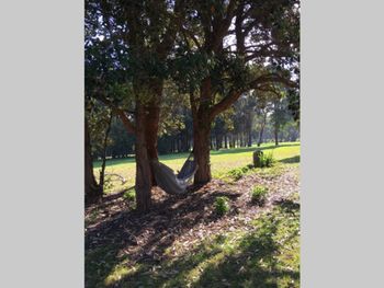 The 5th Green - Dalby Accommodation 5