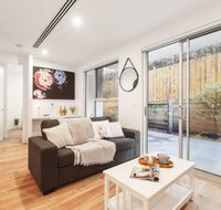 Iris Apartments by Ready Set Host - Dalby Accommodation