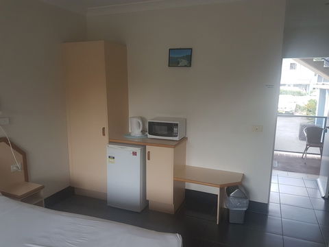 Jopen Cafe & Motel - Dalby Accommodation 3