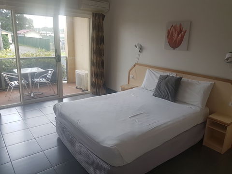 Jopen Cafe & Motel - Dalby Accommodation 4