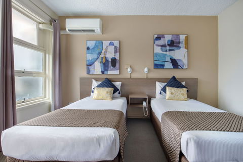 The Metropolitan Spring Hill - Dalby Accommodation 6