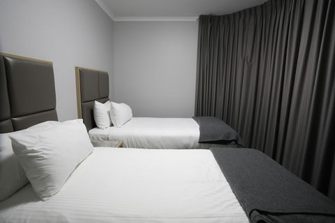 Madison Carrington Apartments - Dalby Accommodation 6