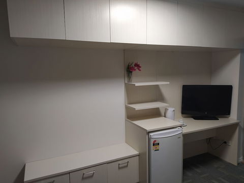 Regency Apartments - Dalby Accommodation 4