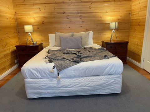 Dunes - Elegant Beach Villa With Huge Swim Spa - Dalby Accommodation 3