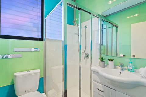 Villa De Marseilles - Melbourne - Dalby Accommodation 1