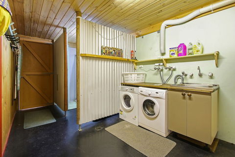 Feathertop Views And Dorm - Dalby Accommodation 4