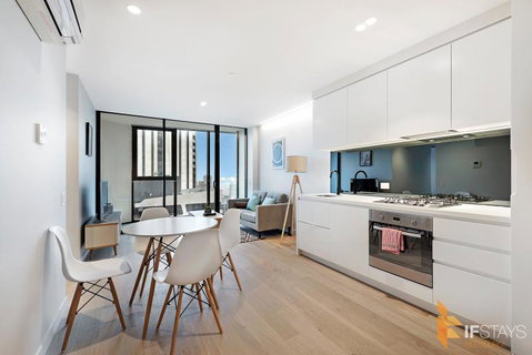 IFSuites (IFSTAYS) Light House Apartment - Dalby Accommodation 3