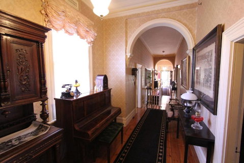 Palm House - Dalby Accommodation 4