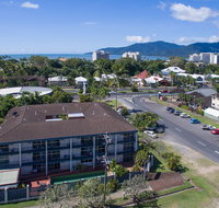 Cairns Holiday Lodge - Dalby Accommodation