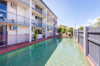 Cairns Holiday Lodge - Dalby Accommodation 5