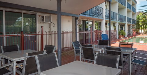 Cairns Holiday Lodge - Dalby Accommodation 4