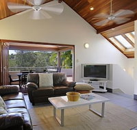 A PERFECT STAY - Clarkes Beach Villa - Dalby Accommodation