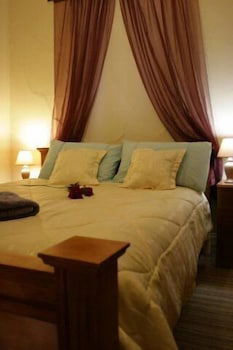 A Settler's Cottage - Dalby Accommodation 5