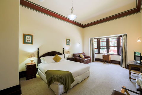 Petersons Armidale Winery & Guesthouse - Dalby Accommodation 6