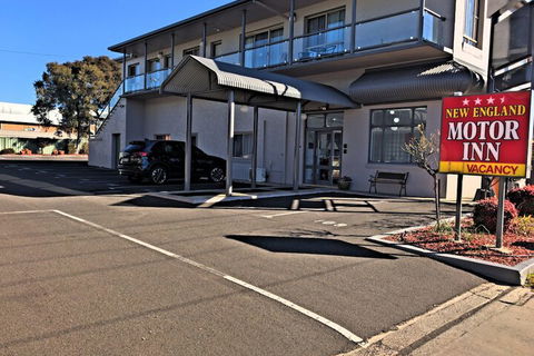 New England Motor Inn - Dalby Accommodation 6
