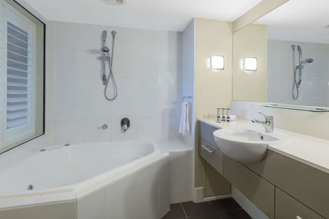 Oaks Hervey Bay Resort And Spa - Dalby Accommodation 2