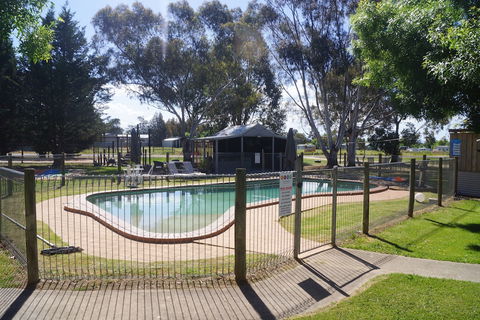 All Seasons Mansfield - Dalby Accommodation 4