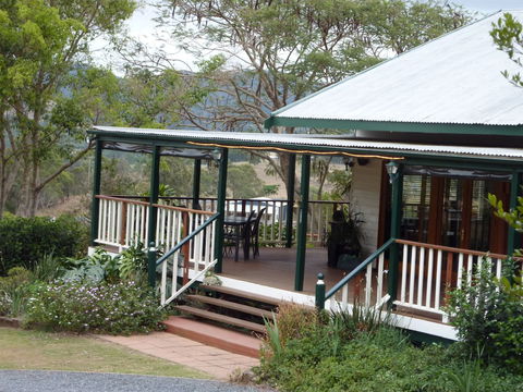 Amamoor Homestead B&B And Country Cottages - Dalby Accommodation 1