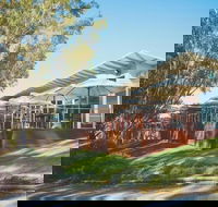 Bridges on Meninya Motel  Apartments - Dalby Accommodation