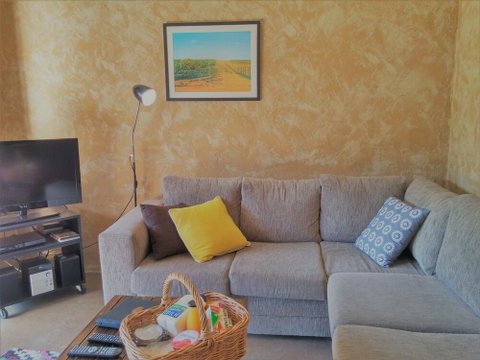 Milton Country Cottages - Dalby Accommodation 2