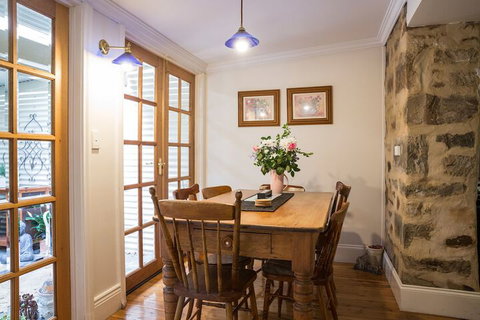 Wishing Well Cottage - Dalby Accommodation 4