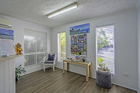 Blue Waters Motel - Dalby Accommodation 5