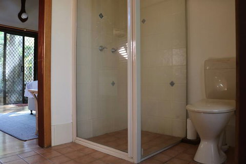 A Beach House At Byron - Dalby Accommodation 3