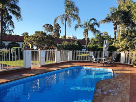 McNevin's Warwick Motel - Dalby Accommodation 4