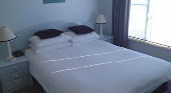Breakers Apartments Mollymook - Dalby Accommodation 4