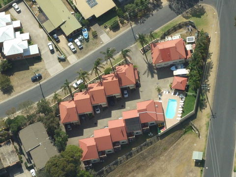 Sapphire Court Holiday Units - Dalby Accommodation 3