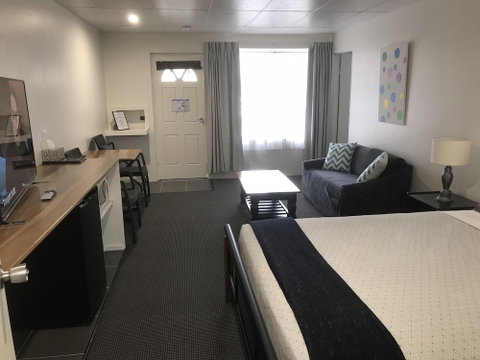 Cook's Endeavour Motor Inn - Dalby Accommodation 4