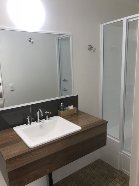 Cook's Endeavour Motor Inn - Dalby Accommodation 5