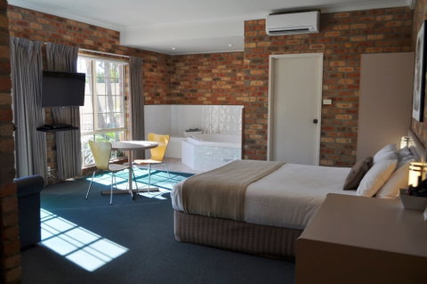 Mollymook Surfbeach Motel And Apartments - Dalby Accommodation 5
