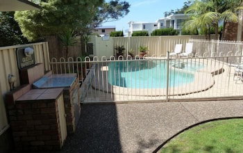 Mollymook Surfbeach Motel And Apartments - Dalby Accommodation 2