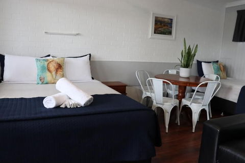 Almare Tourist Motel - Dalby Accommodation 3