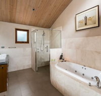 Aiyana Retreat - Dalby Accommodation