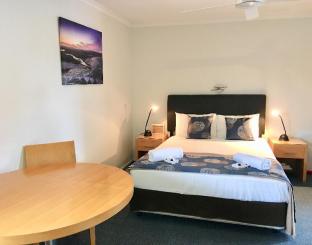 Blue Water Motel - Dalby Accommodation 5