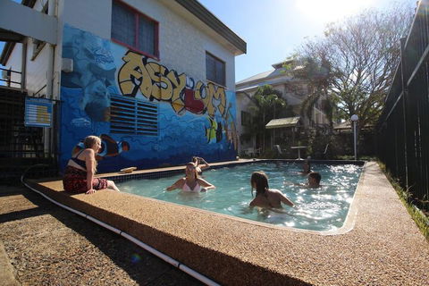 Asylum Cairns Hostel - Dalby Accommodation 4