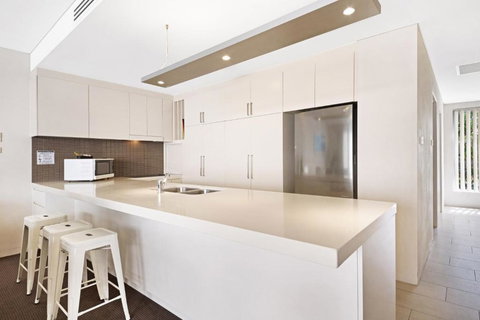 Cote DAzur Resort - Dalby Accommodation 2