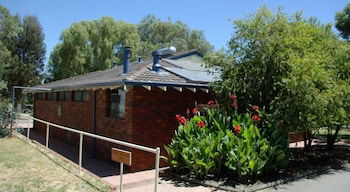 Acclaim Kingsway Tourist Park - Dalby Accommodation 0