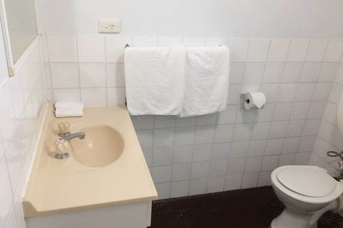 Villa Shangri-la - Dalby Accommodation 3