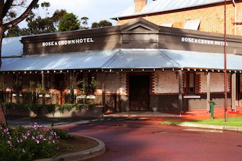 Rose & Crown Hotel - Dalby Accommodation 5